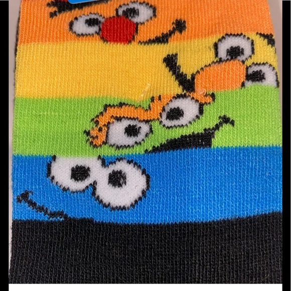 Cookie Monster Crew Socks 2 Pair Men 6.5-12 Black Rainbow Sesame Street Muppets - Picture 6 of 11